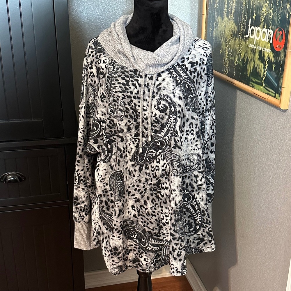 Ruby Rd Animal Print Paisley‎ Cowl Neck Tunic 2X Sweatshirt Gray Oversized Boho
